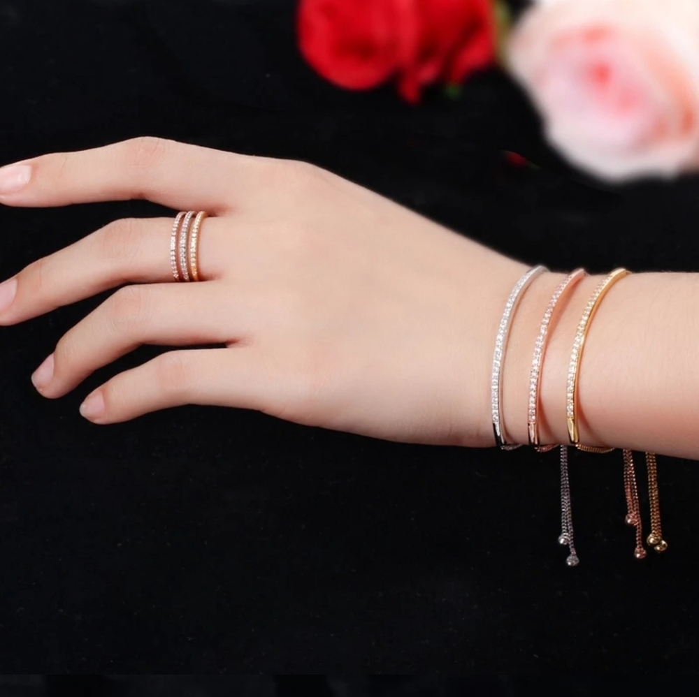 Gold Slide Bar Bangle Bracelet - Picture 4 of 4